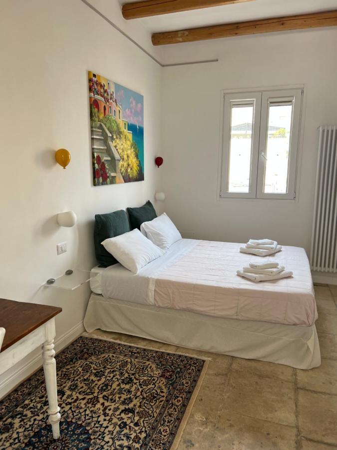 Suite Battisti 7 Lecce Dış mekan fotoğraf