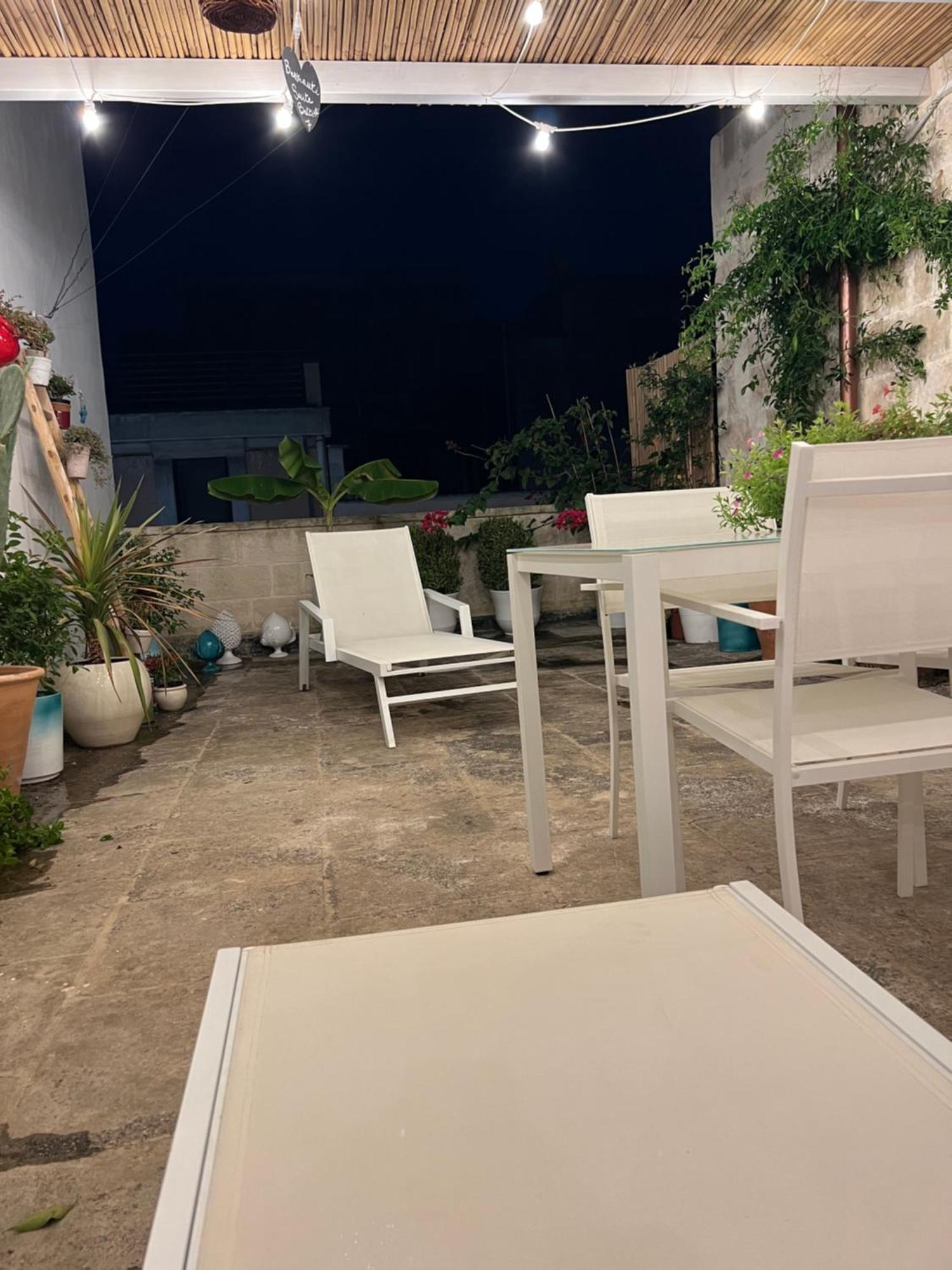 Suite Battisti 7 Lecce Dış mekan fotoğraf